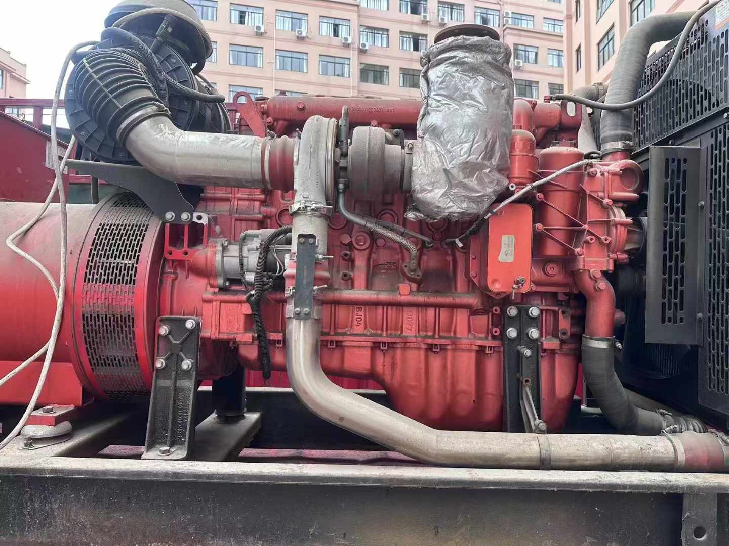 乌恰如何选择适合 600kW 柴油发电机组的过载保护器？