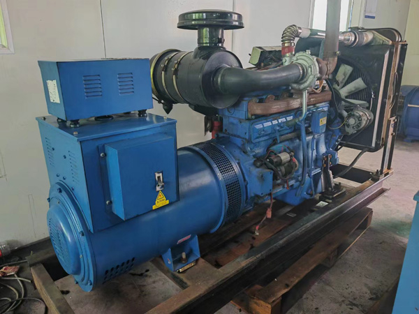 乌恰100kW柴油发电机组使用多级机油有哪些优缺点？